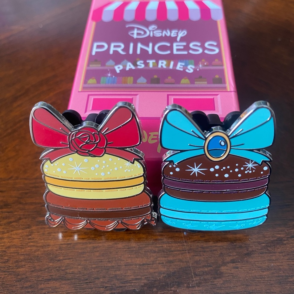 **SOLD** Disney Princess Pastries Pins - Jasmine & Belle